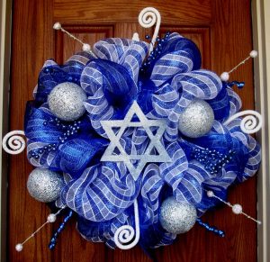 Hanukkah-wreath-2