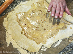 Rolling your babka