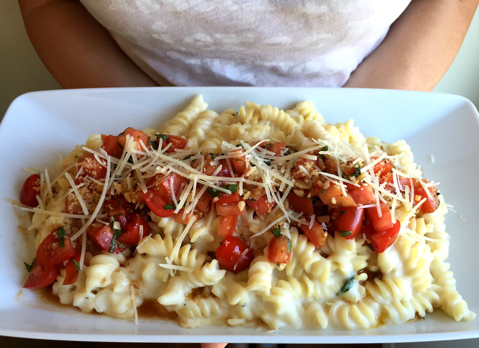 bruschetta mac & cheese